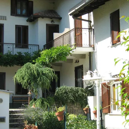 Aparthotel La Boretta Meina